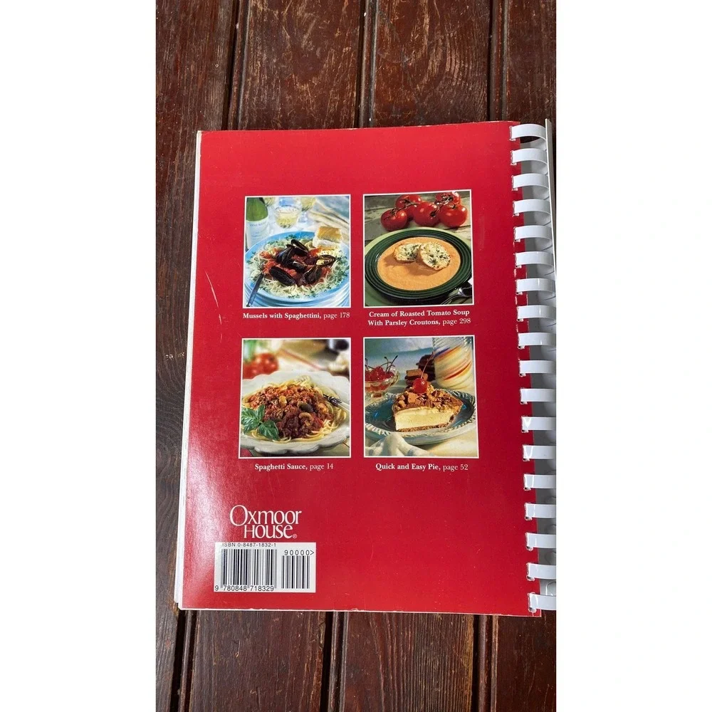 America's Best Recipes :‎ A 1999 Hometown Collection (Spiral Bound, 1999)